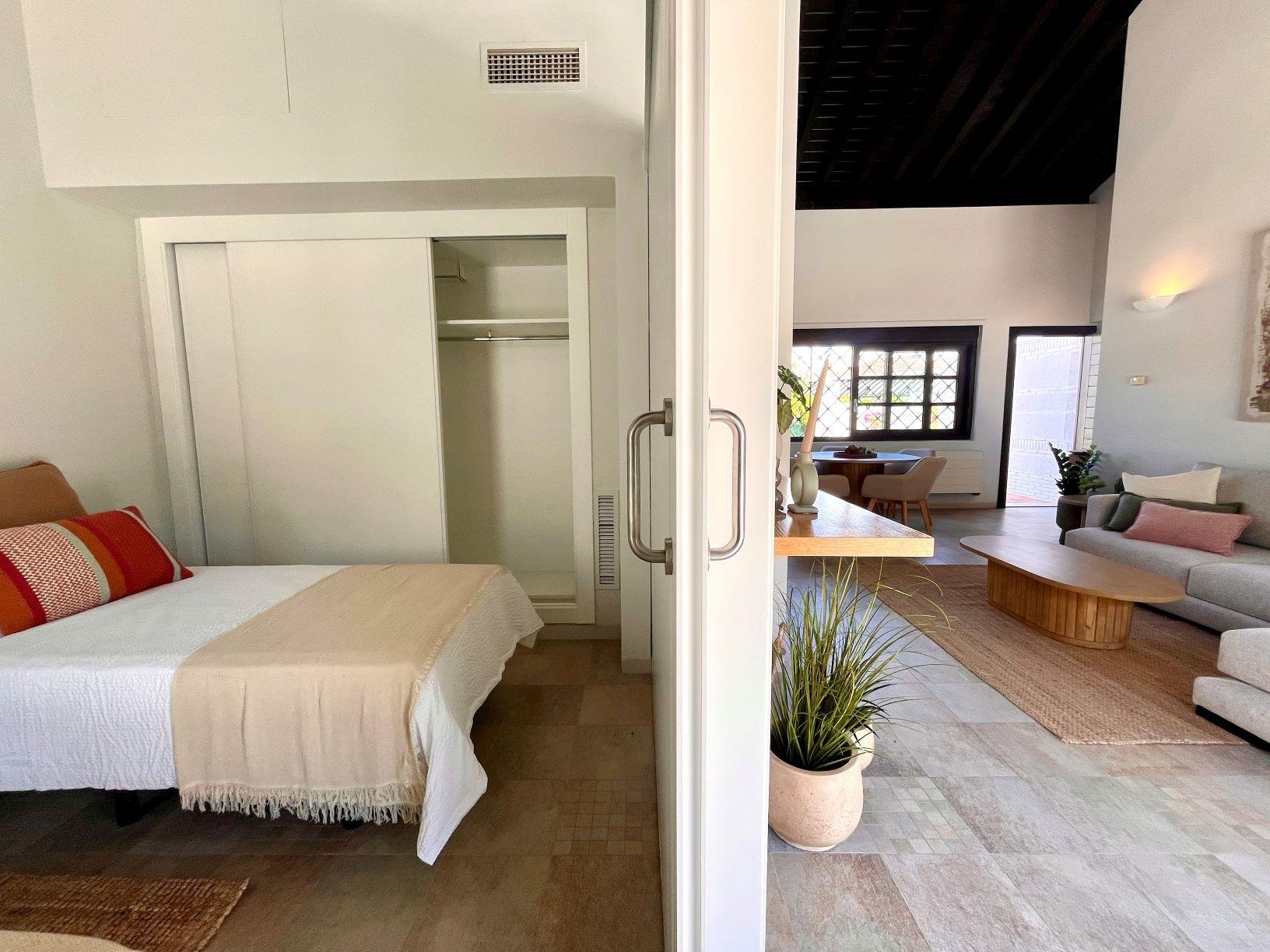 Elegant-One-Level-Townhouses-with-Private-Pool-in-Peraleja-Golf-Resort-–-Costa-Calida-17 Elegant Single-Storey Townhouse with Private Pool and Fireplace for Sale at Peraleja Golf Resort, Sucina