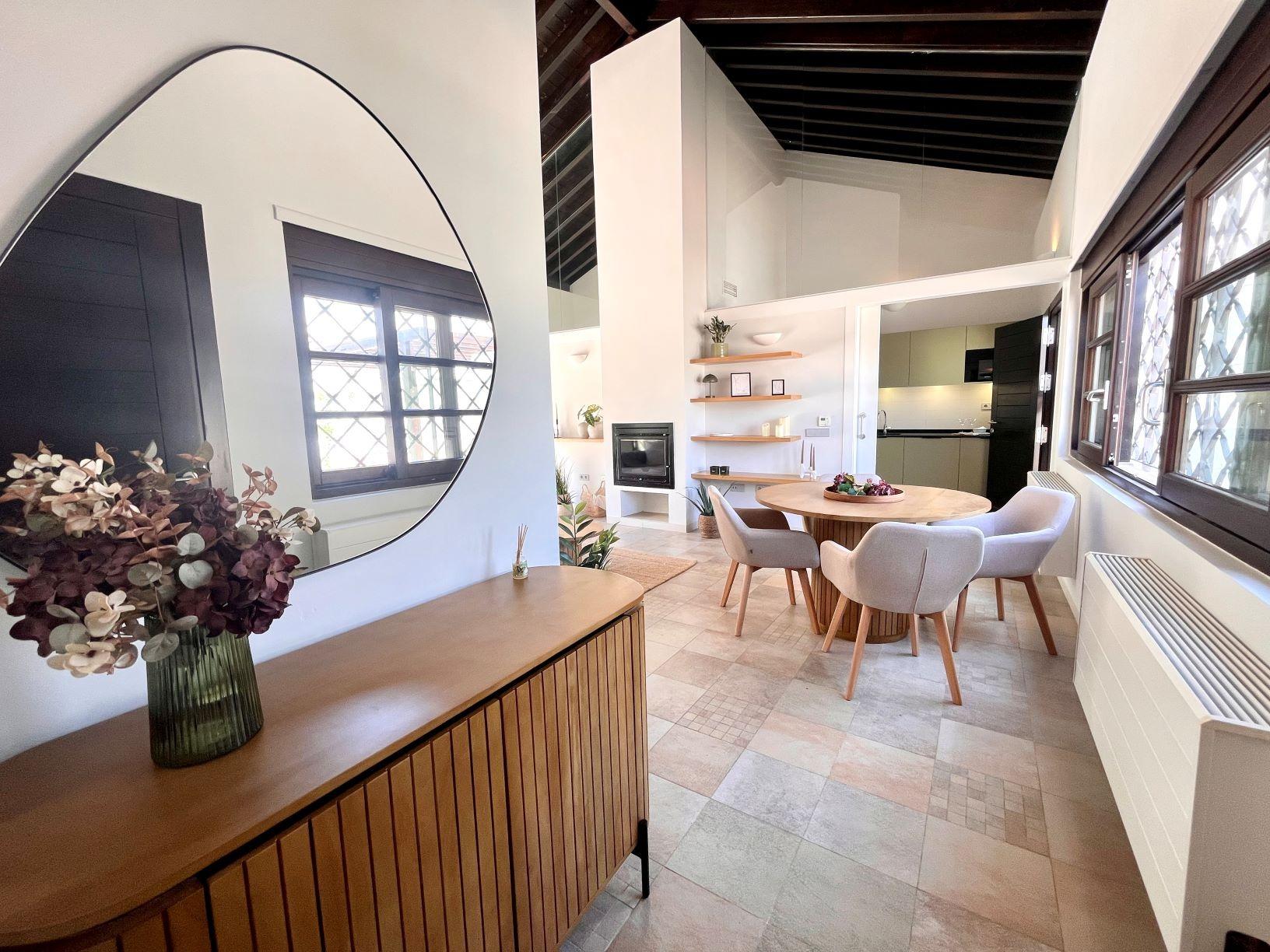 Elegant-One-Level-Townhouses-with-Private-Pool-in-Peraleja-Golf-Resort-–-Costa-Calida-5 Elegant Single-Storey Townhouse with Private Pool and Fireplace for Sale at Peraleja Golf Resort, Sucina