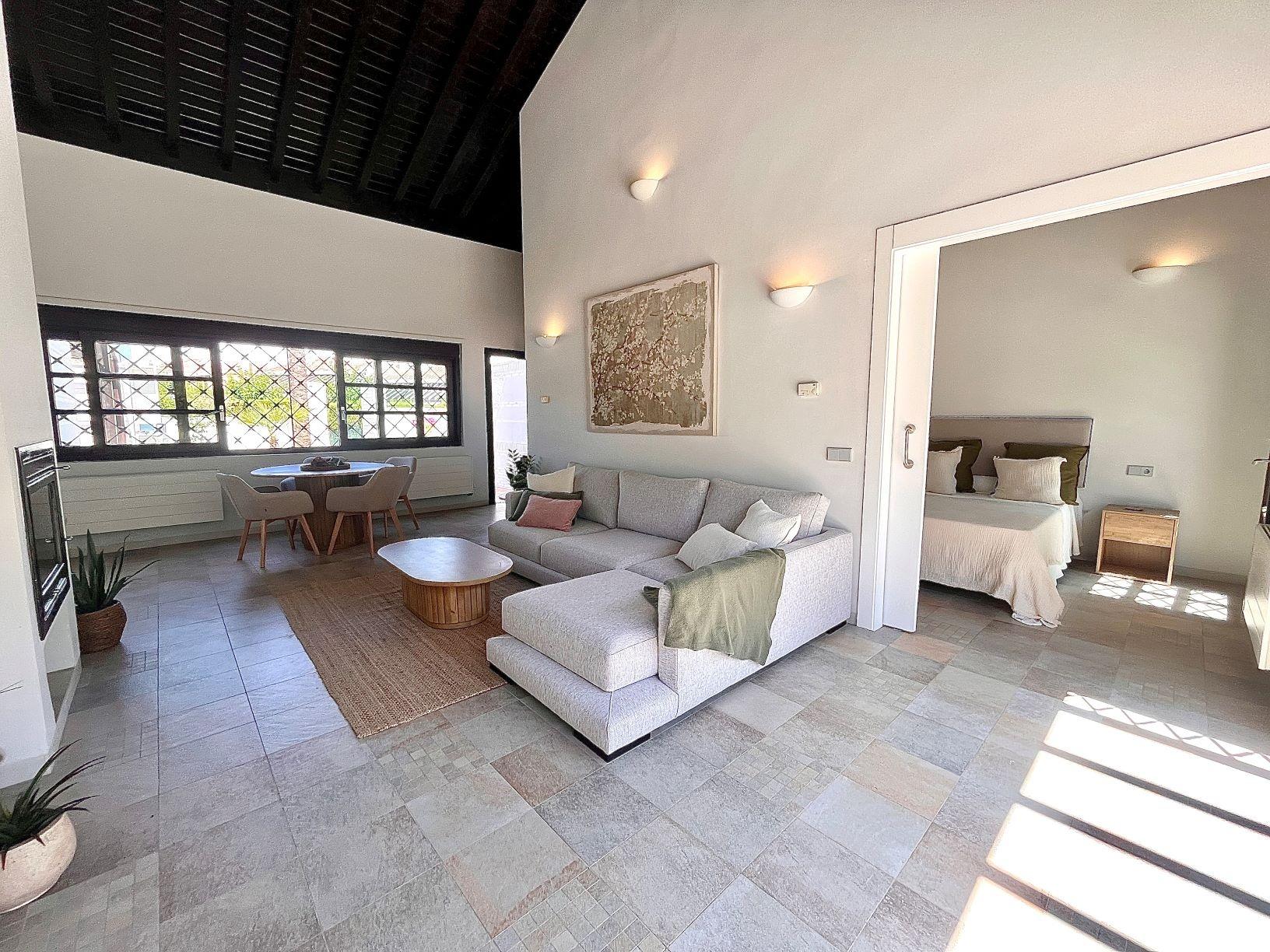 Elegant-One-Level-Townhouses-with-Private-Pool-in-Peraleja-Golf-Resort-–-Costa-Calida-6 Elegant Single-Storey Townhouse with Private Pool and Fireplace for Sale at Peraleja Golf Resort, Sucina