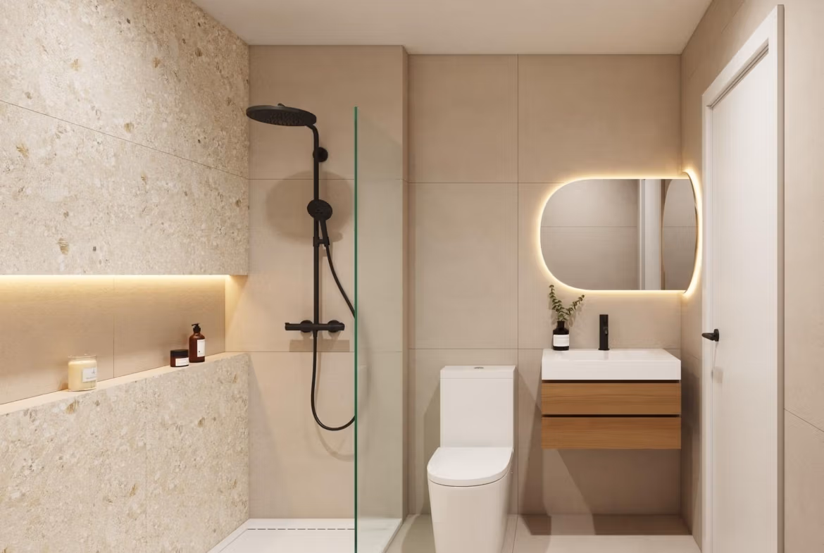 Modern, elegant bathroom with walk-in shower and illuminated mirror in exclusive new build bungalows in San Pedro del Pinatar