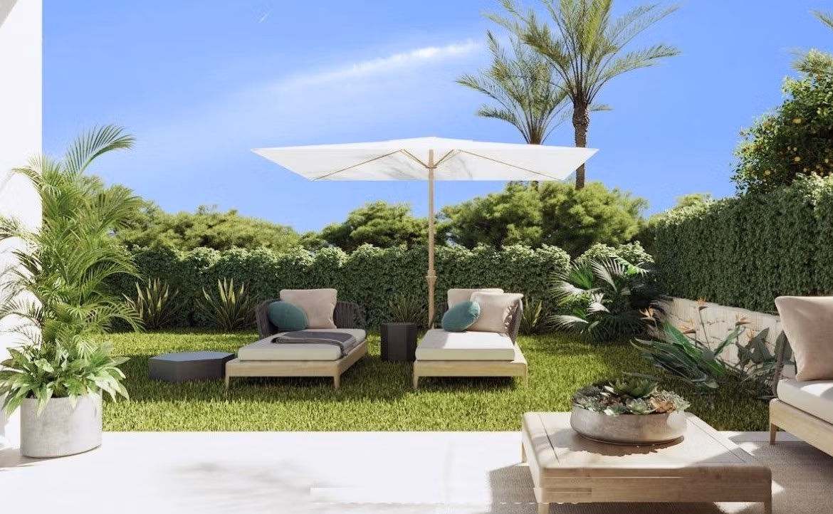 Bright and spacious garden terrace with modern lounge seating at a 3-bedroom apartment in Sierra Cortina, Finestrat