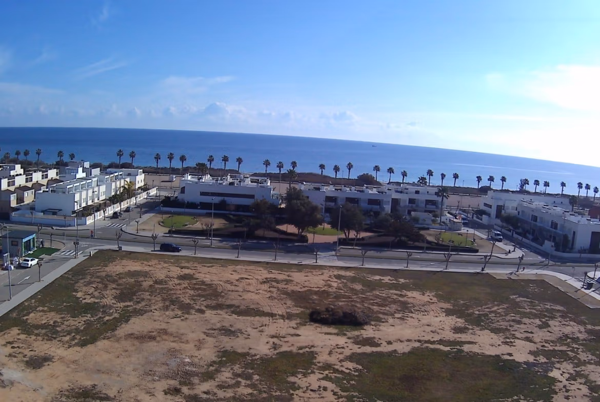 Panoramic sea view from spacious new build 3 bedroom apartment in Torre de la Horadada, 150m from the beach, with bright open terrace.