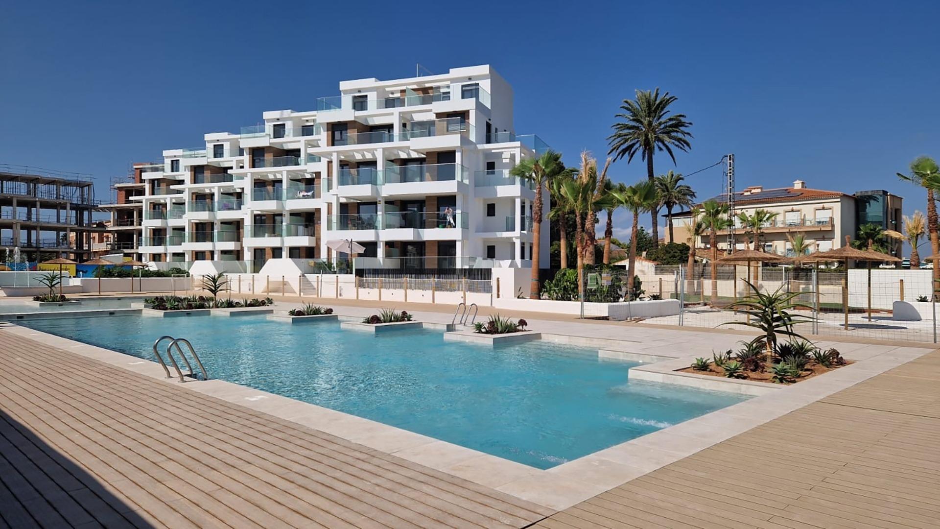 Bright New Build 2 Bedroom Apartment with Sea Views for Sale in Denia – 30m from the Beach
