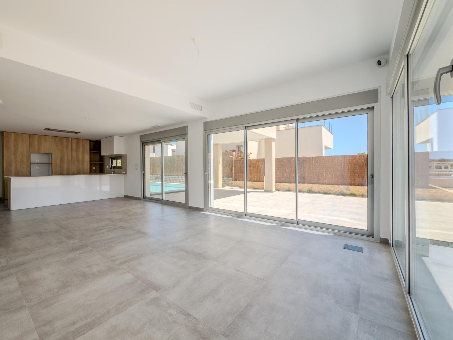 MODERN-DESIGN-VILLA-WITH-GOLF-VIEWS-13 Impressive Key Ready 4 Bedroom Villa with Golf Views and Basement for Sale in Algorfa, La Finca