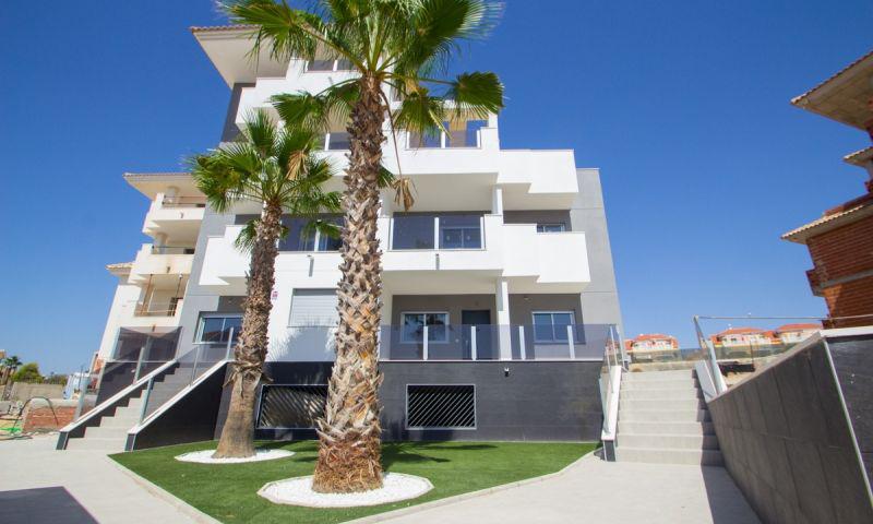 Magnificent-apartment-between-the-sea-and-the-golf-12