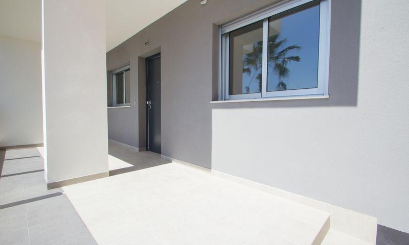 Magnificent-apartment-between-the-sea-and-the-golf-13