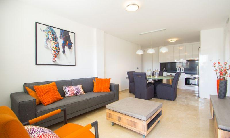 Magnificent-apartment-between-the-sea-and-the-golf-14