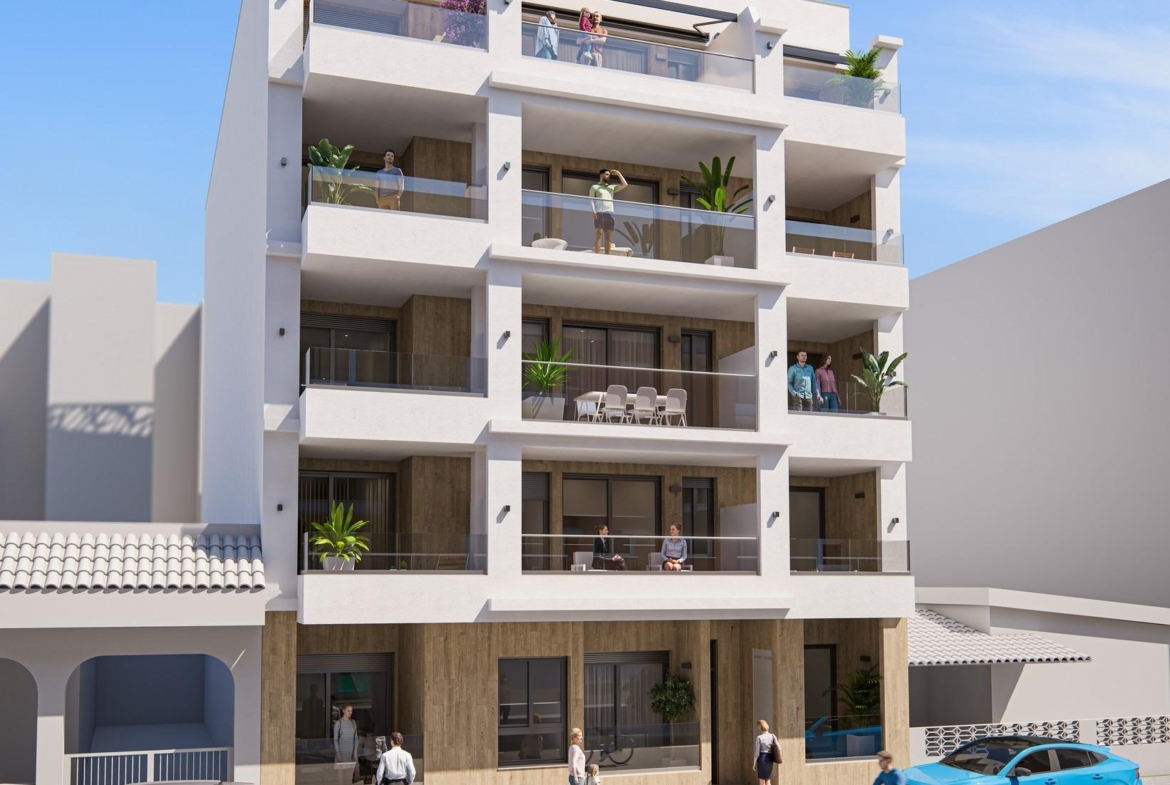 Modern luxury 2-bedroom penthouse with spacious private solarium balconies in bright, sunny Torrevieja near Playa del Cura beach.