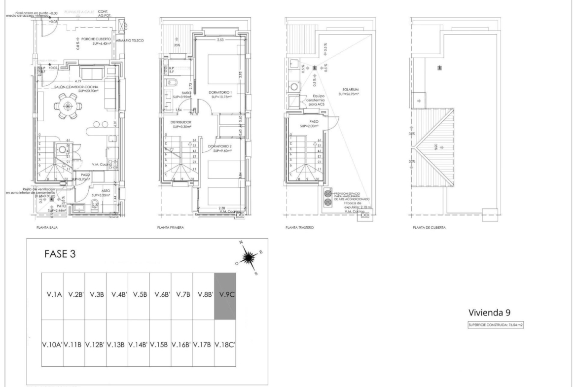 Detailed architectural floor plan of stylish 2 bedroom townhouse with rooftop solarium in Santa Rosalía, Torre Pacheco.