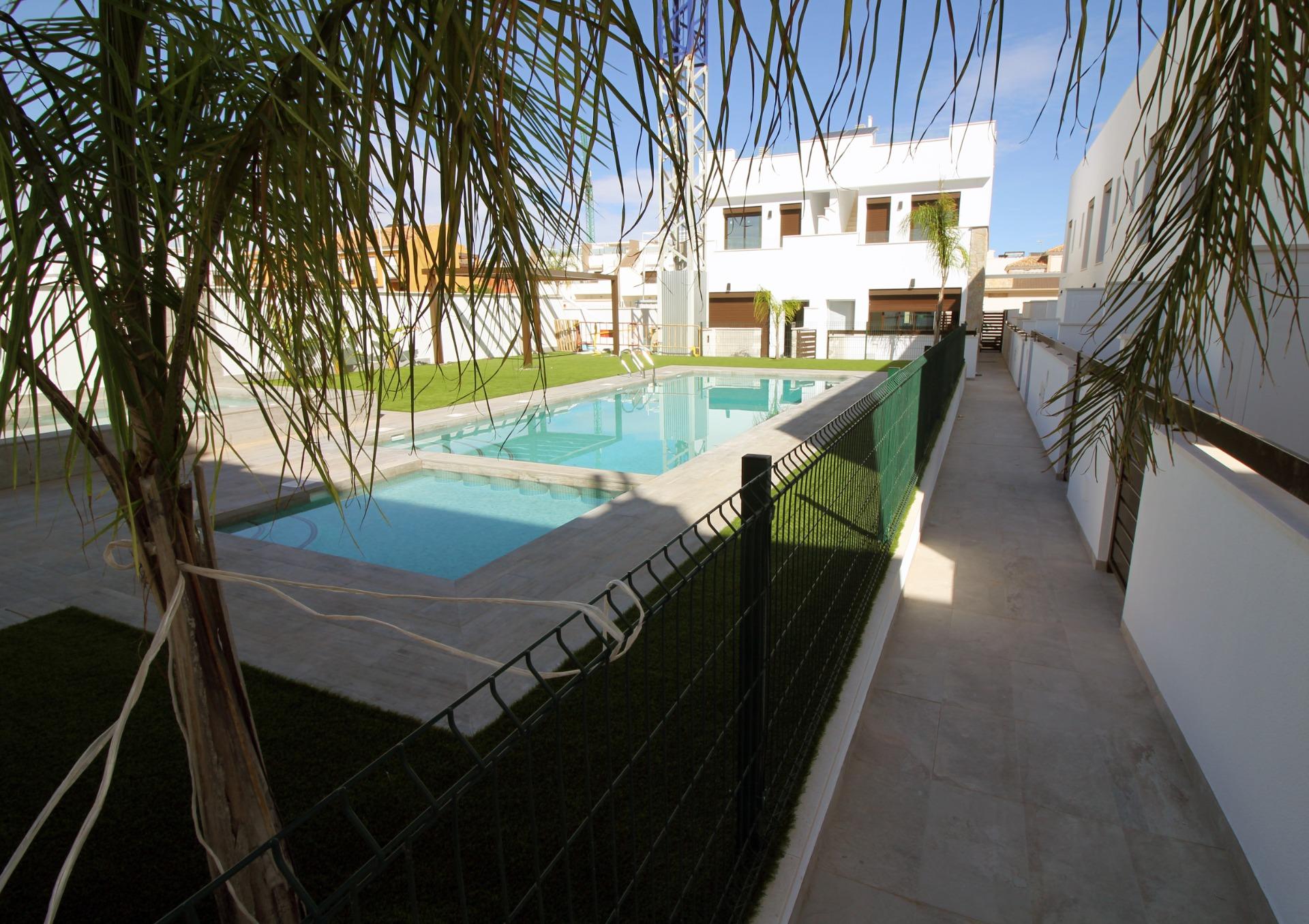 Modern-Townhouses-and-Semi-Detached-Homes-in-Pilar-de-la-Horadada-1 Pilar de La Horadada – photo