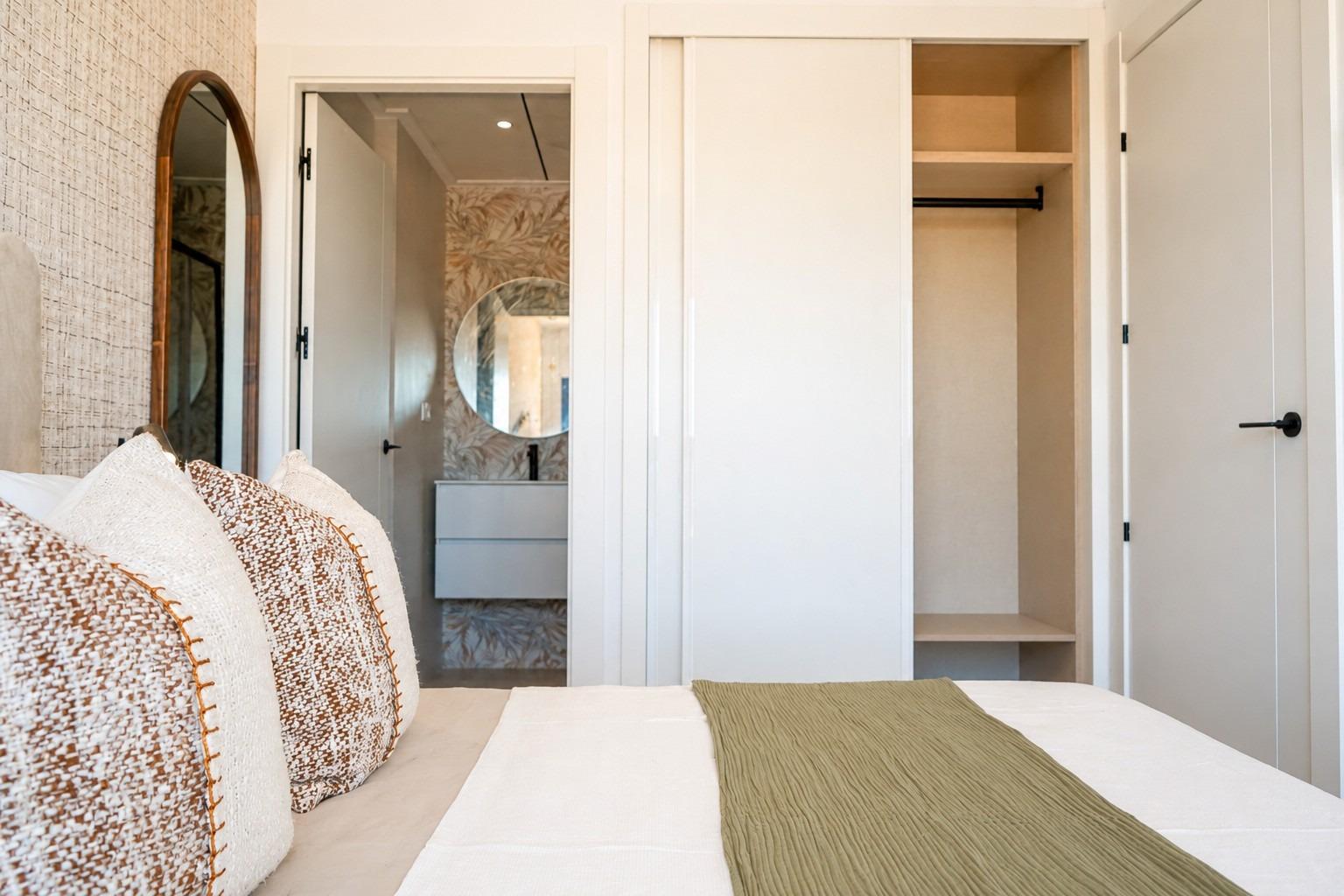 Spacious New Build 3 Bedroom Townhouse with Solarium and Communal Pool for Sale in Dolores