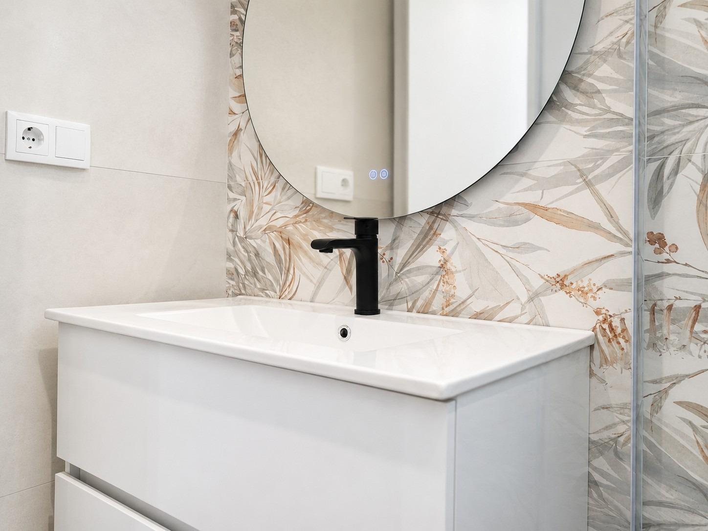 Spacious New Build 3 Bedroom Townhouse with Solarium and Communal Pool for Sale in Dolores