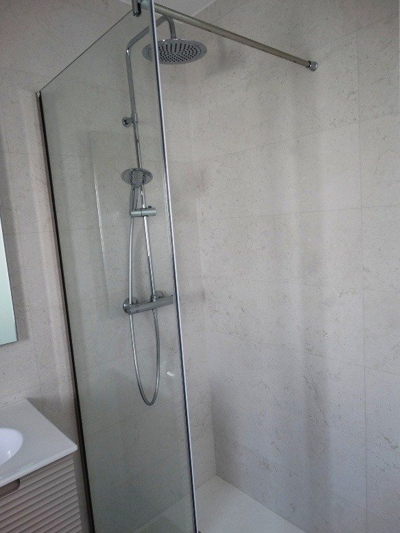 Bright modern walk-in shower with sleek glass enclosure in luxury 3-bedroom semi-detached villa bathroom, Pilar de la Horadada