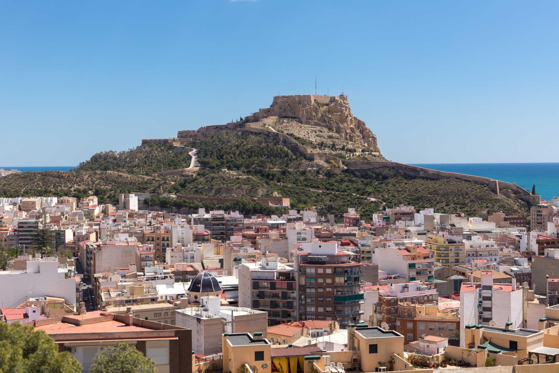 NEW-BUILD-APARTMENTS-IN-ALICANTE-CITY-14 Modern New Build Ground Floor Apartment for Sale in Centro, Alicante City – Ideal for Tourist Rental