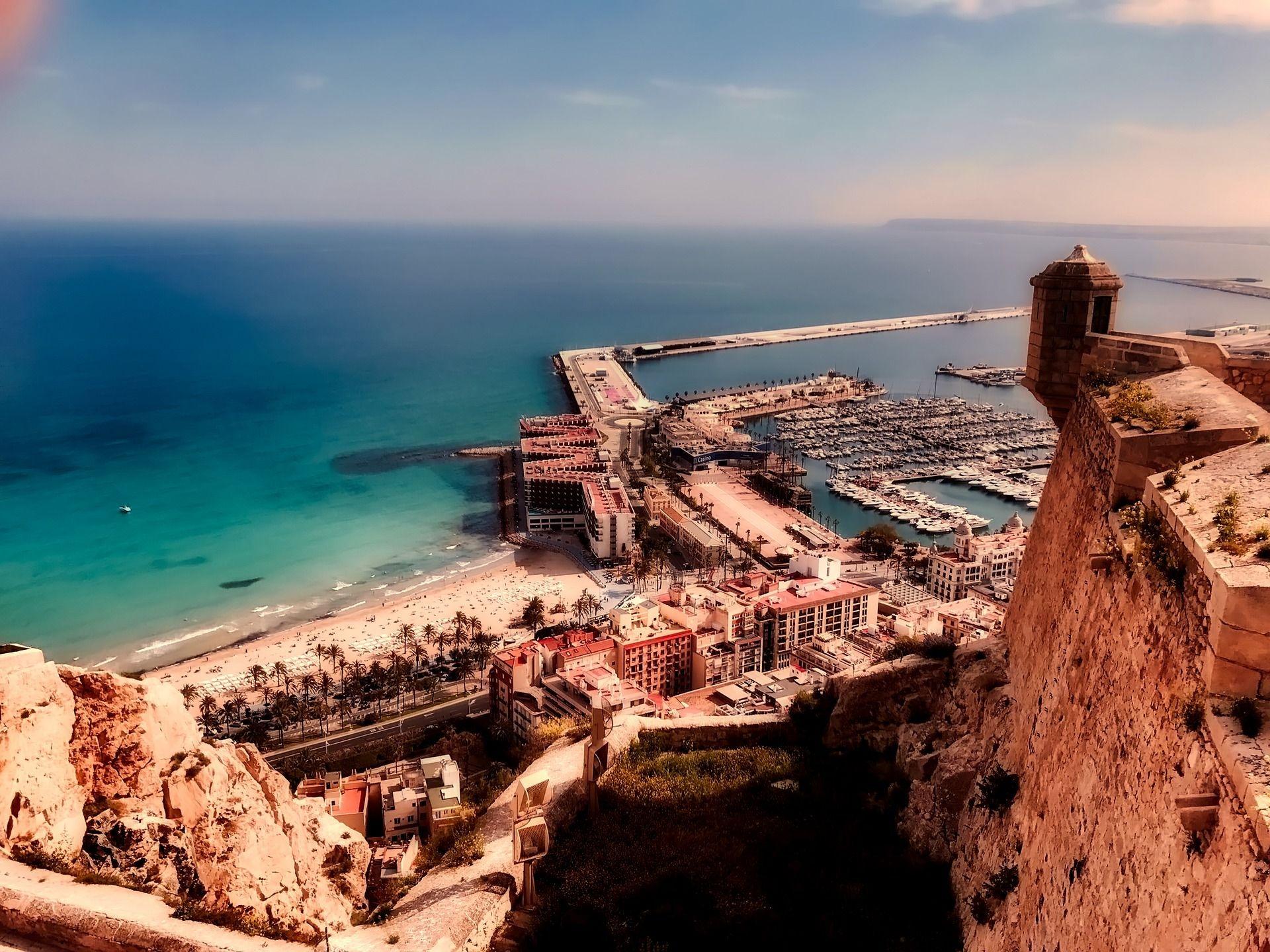 NEW-BUILD-APARTMENTS-IN-ALICANTE-CITY-16 Modern New Build Ground Floor Apartment for Sale in Centro, Alicante City – Ideal for Tourist Rental