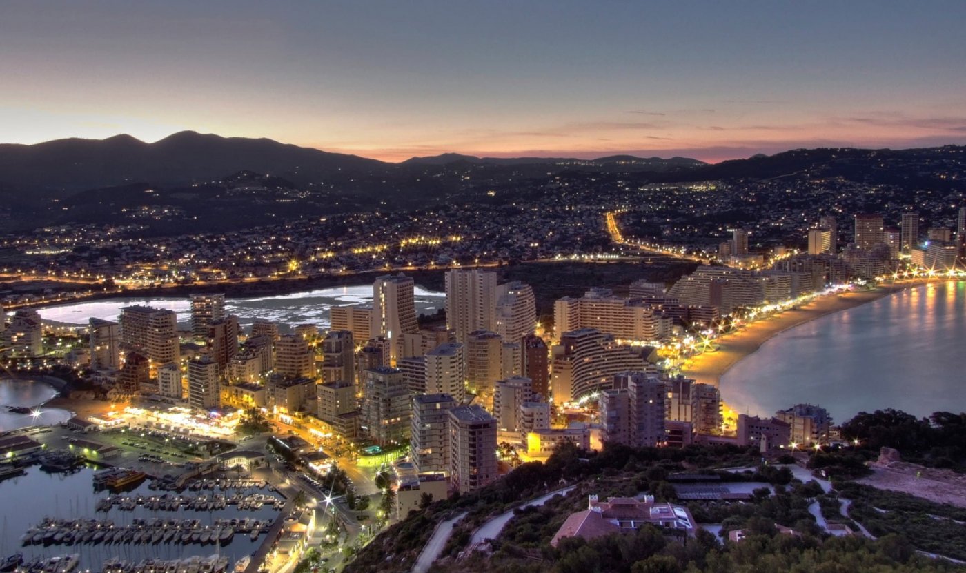 Luxury New Build 2 Bedroom Apartment for Sale in Calpe – Sea and Salt Lake Views