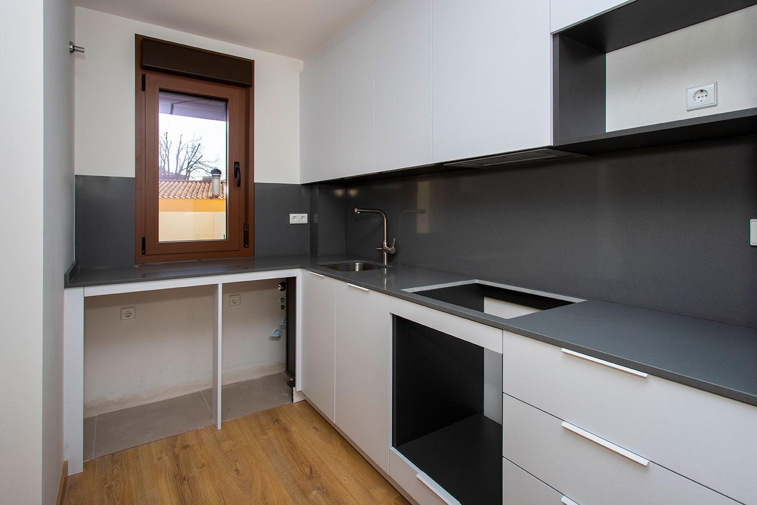 Key-Ready New Build 3 Bedroom Ground Floor Apartment with Private Garden for Sale in Hondón de las Nieves
