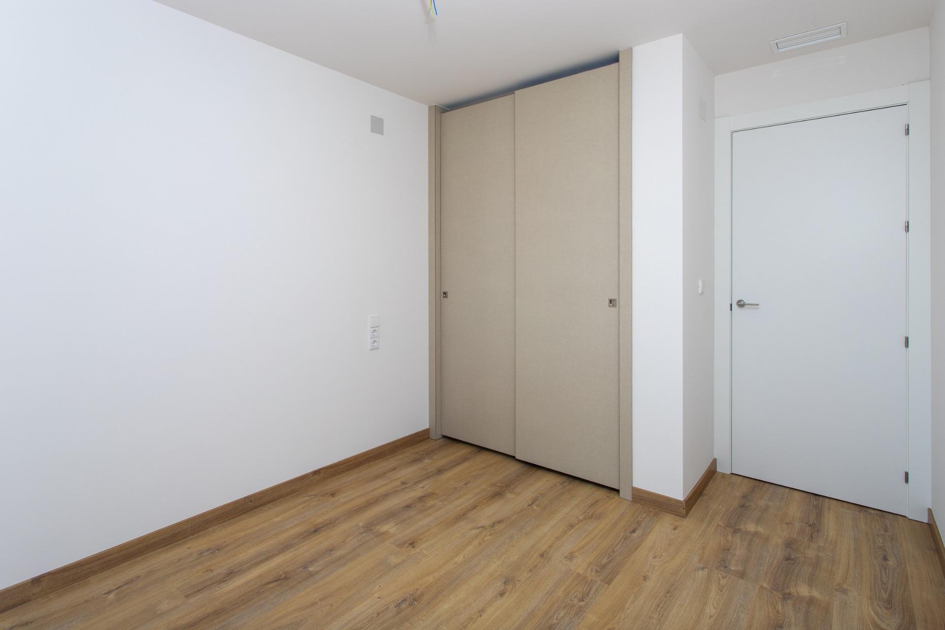 Key-Ready New Build 3 Bedroom Top Floor Apartment with 99 m² Terrace and Solarium for Sale in Hondón de las Nieves