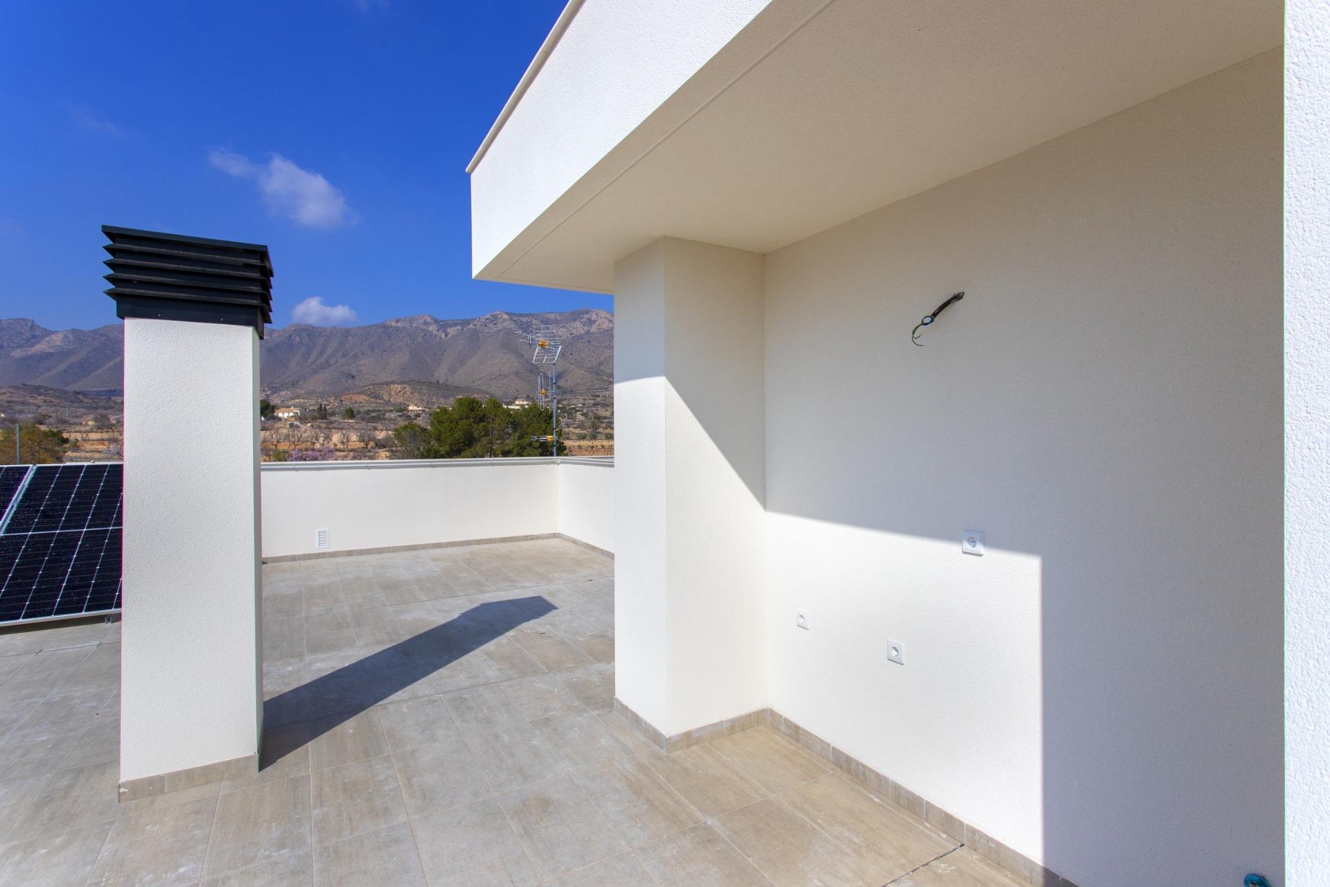 Key-Ready New Build 3 Bedroom Top Floor Apartment with 99 m² Terrace and Solarium for Sale in Hondón de las Nieves