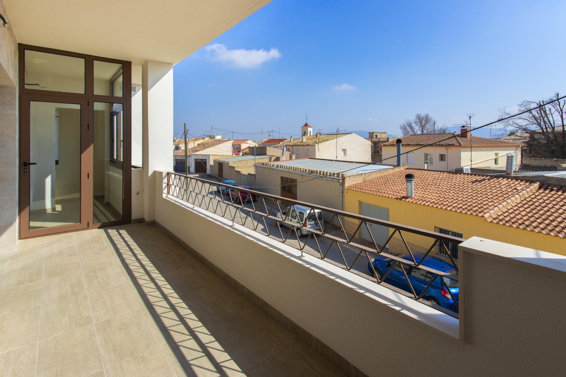 Key-Ready New Build 3 Bedroom Top Floor Apartment with 99 m² Terrace and Solarium for Sale in Hondón de las Nieves