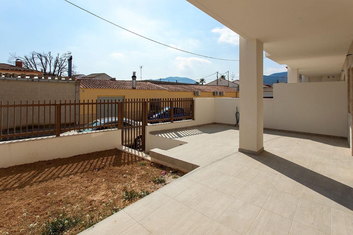 Key-Ready New Build 3 Bedroom Ground Floor Apartment with Private Garden for Sale in Hondón de las Nieves