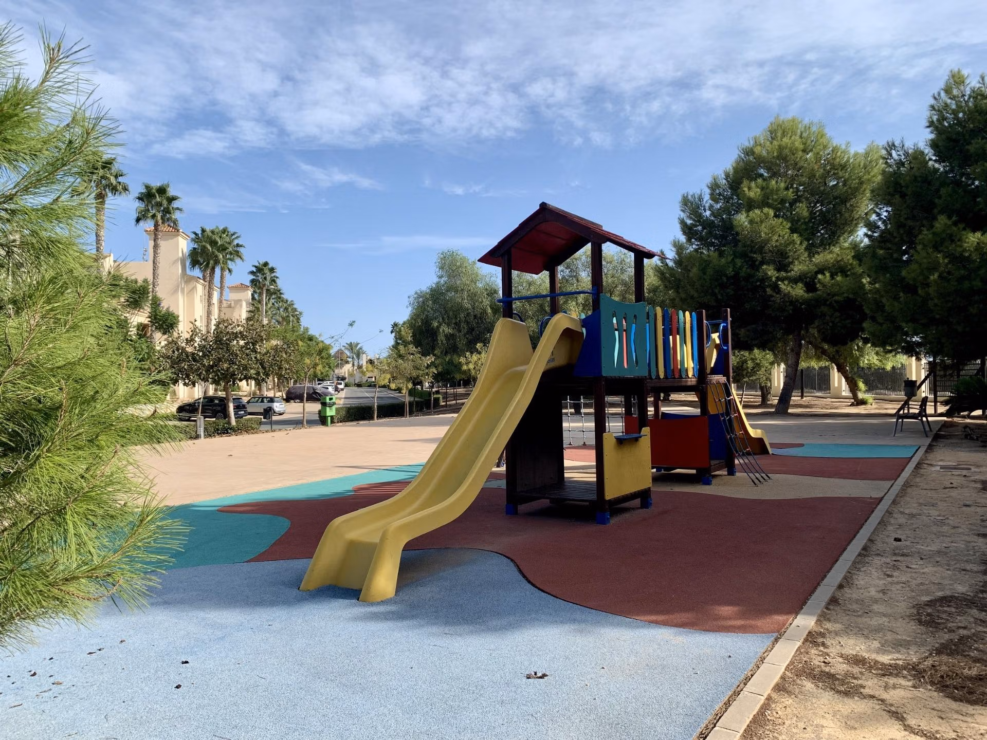 Bright children's playground with slide and climbing structure near spacious new build 3-bedroom bungalow, Roda Golf San Javier