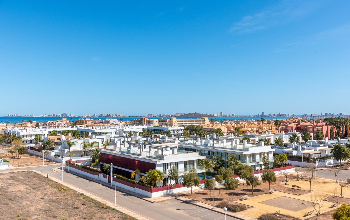 Bright New Build 2 Bedroom Ground Floor Apartment with Garden for Sale in Mar de Cristal
