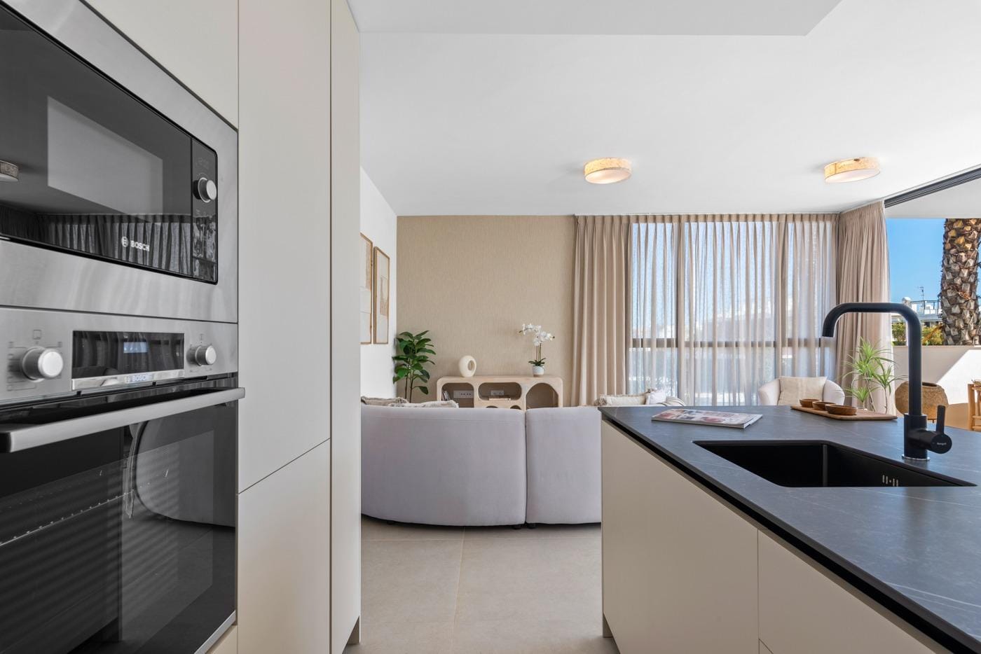 Bright New Build 2 Bedroom Ground Floor Apartment with Garden for Sale in Mar de Cristal
