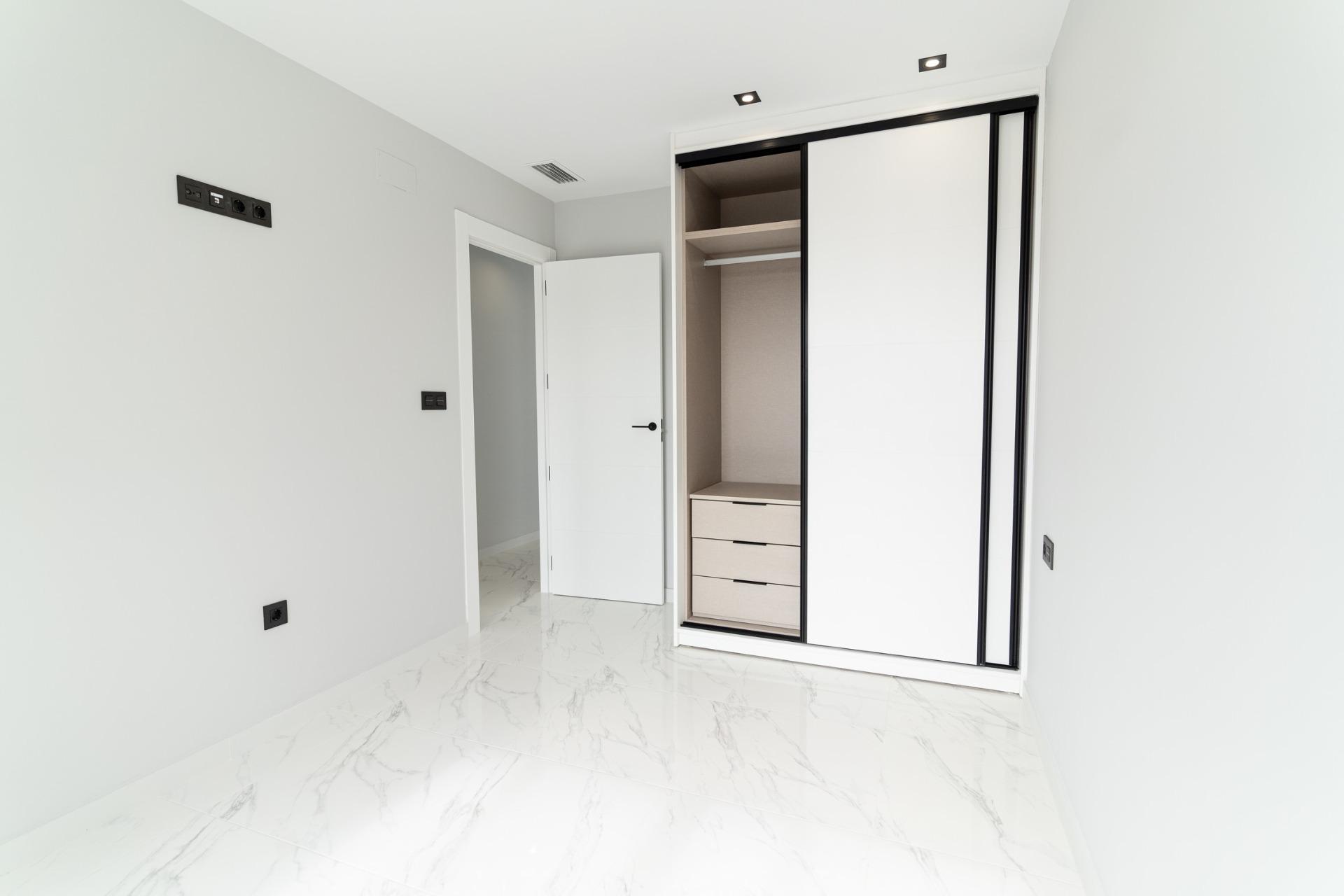Spacious New Build 4 Bedroom Villa with Private Pool and Solarium for Sale in Punta Prima