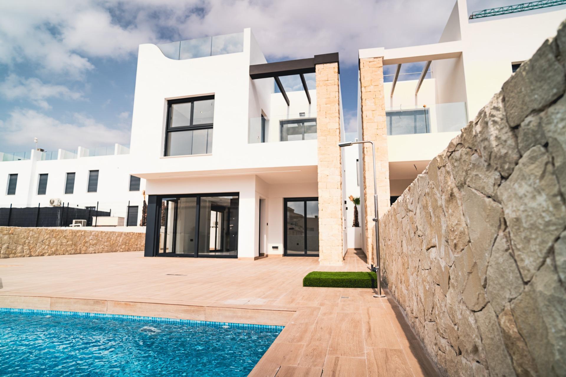 Spacious New Build 4 Bedroom Villa with Private Pool and Solarium for Sale in Punta Prima