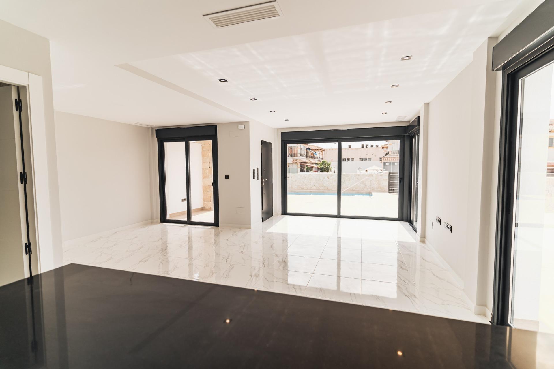 Spacious New Build 4 Bedroom Villa with Private Pool and Solarium for Sale in Punta Prima