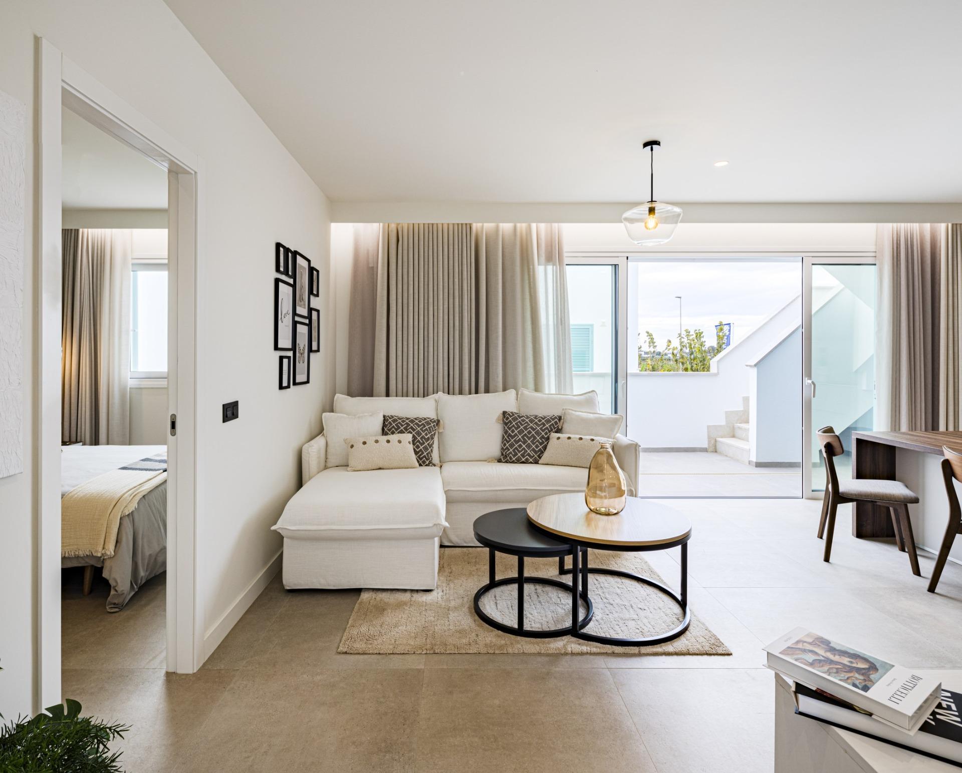 New Build 2 Bedroom Top Floor Apartment with 68 m² Solarium for Sale in Torre de la Horadada
