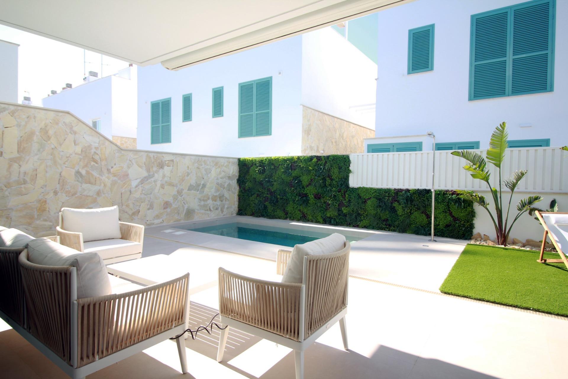 New Build 3 Bedroom Ground Floor Apartment with Garden for Sale in Torre de la Horadada