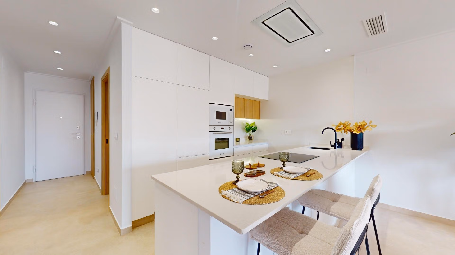Bright, modern open-plan kitchen in a luminous 3-bedroom penthouse with solarium in El Raso, Guardamar del Segura