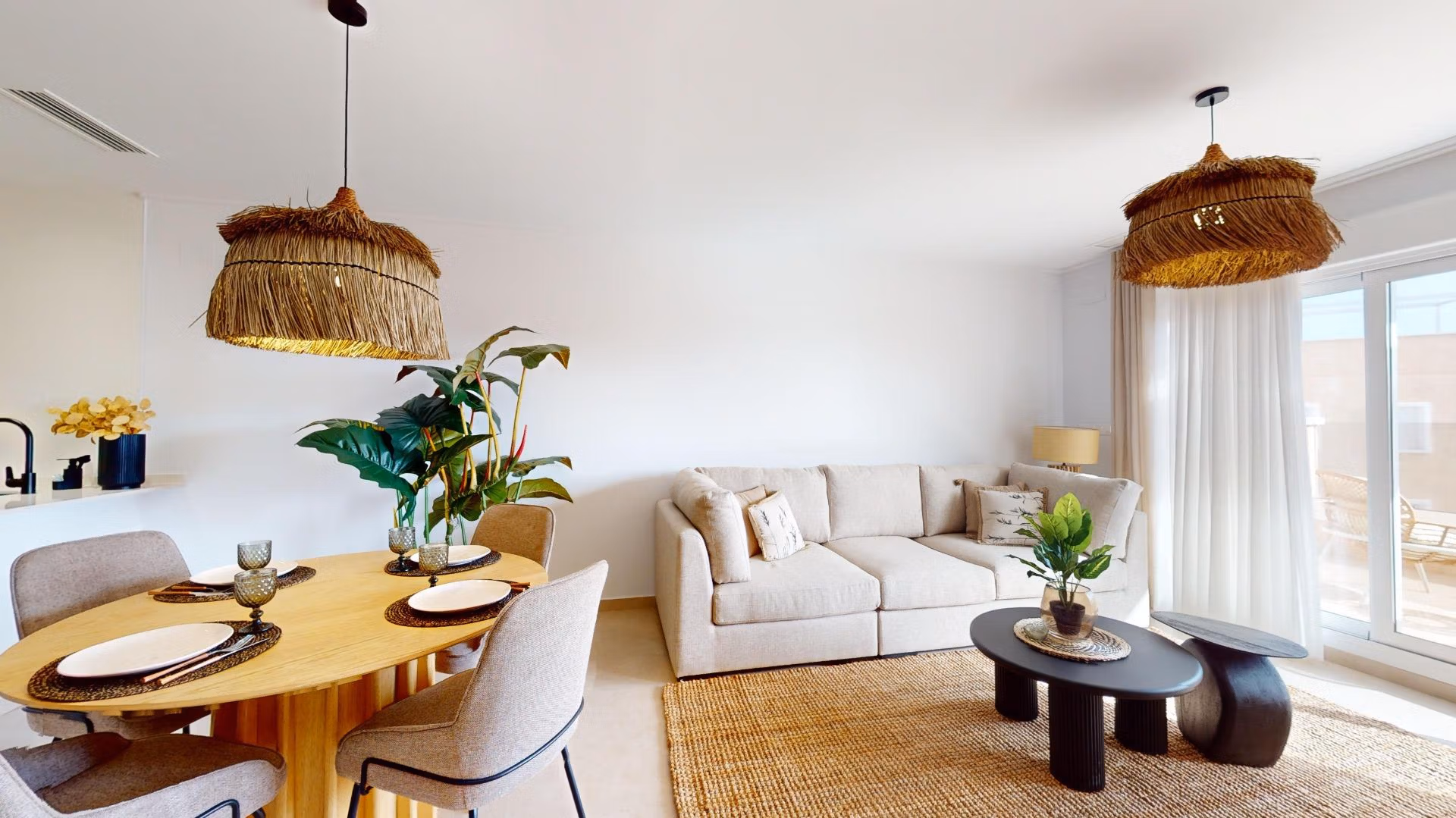 Bright and modern open-plan living and dining area in luminous 3-bedroom penthouse with solarium in El Raso, Guardamar del Segura.
