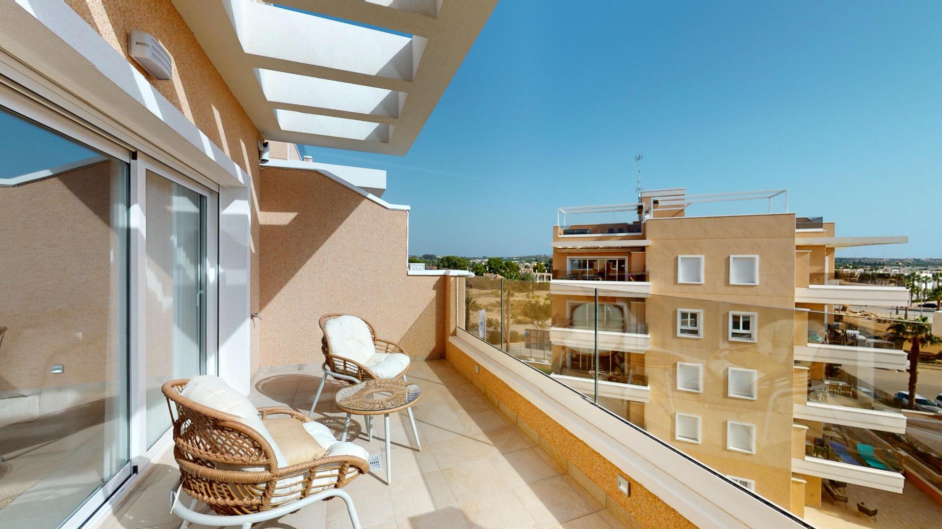 Luminous New Build 3 Bedroom Penthouse with Solarium for Sale in El Raso, Guardamar del Segura