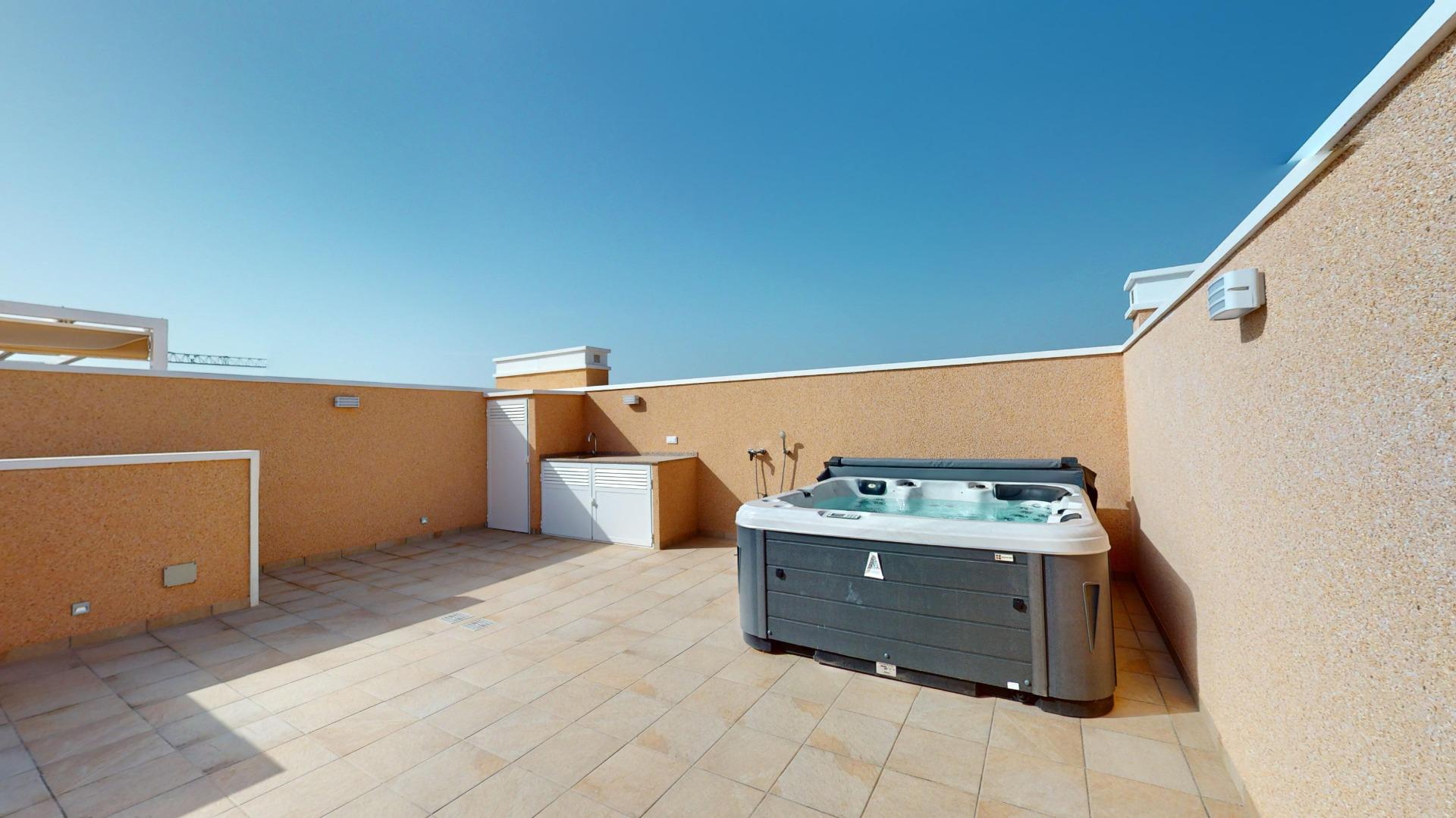 Luminous New Build 3 Bedroom Penthouse with Solarium for Sale in El Raso, Guardamar del Segura