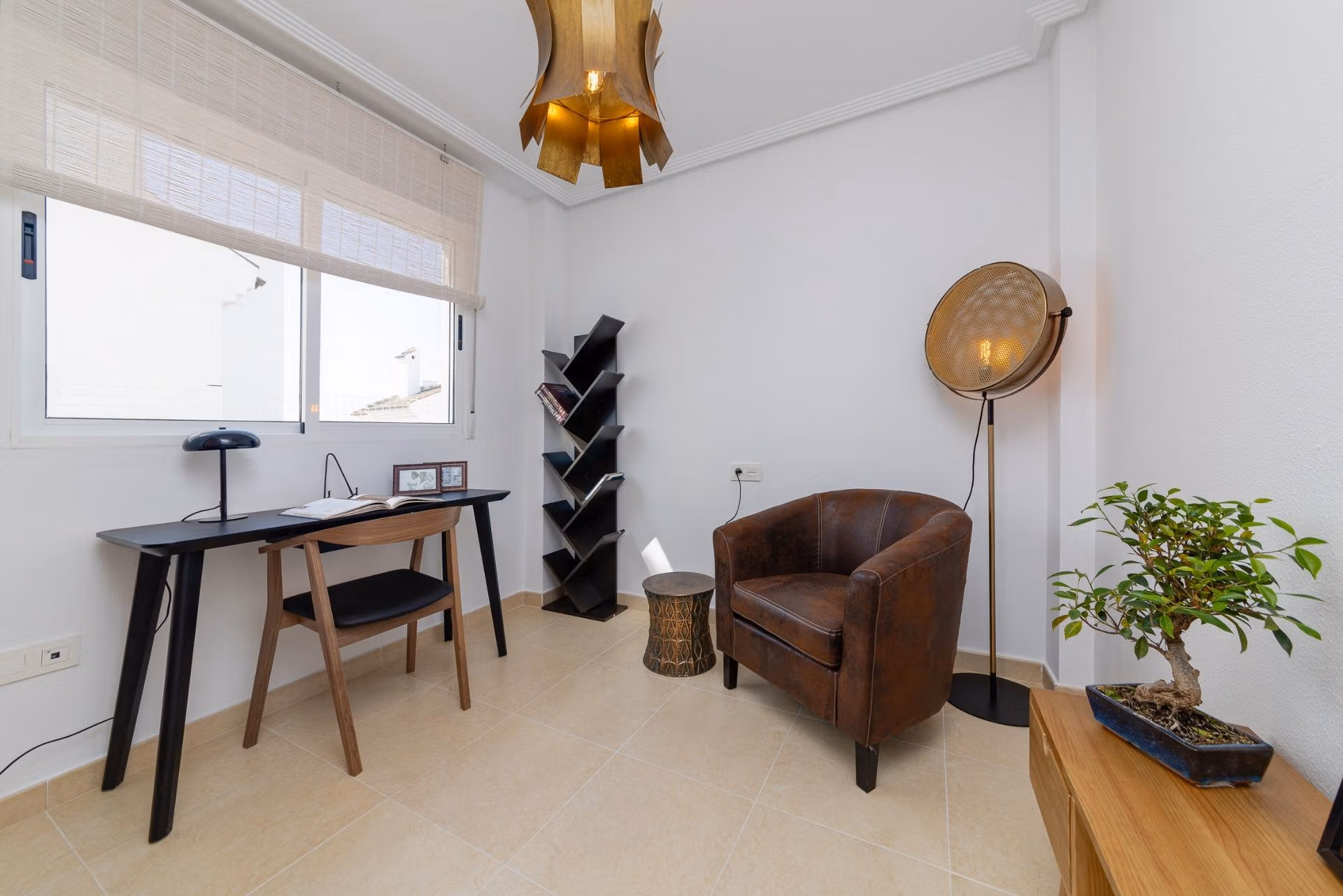 NEW-BUILD-RESIDENTIAL-IN-SAN-FULGENCIO-17 Bright, modern study area with sleek desk and leather armchair in 2-bedroom semi-detached villa at El Oasis La Marina Urbanisation