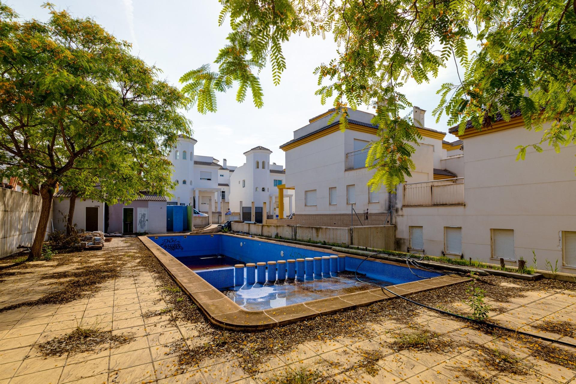 Key Ready 2 Bedroom Semi-Detached Villa for Sale in El Oasis La Marina Urbanisation