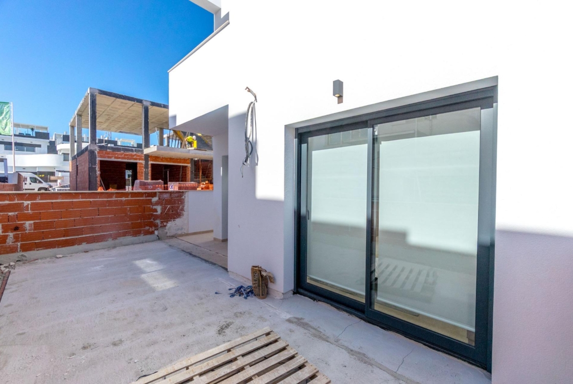 NEW-BUILD-RESIDENTIAL-OF-BUNGALOW-APARTMENTS-IN-LOS-BALCONES-33