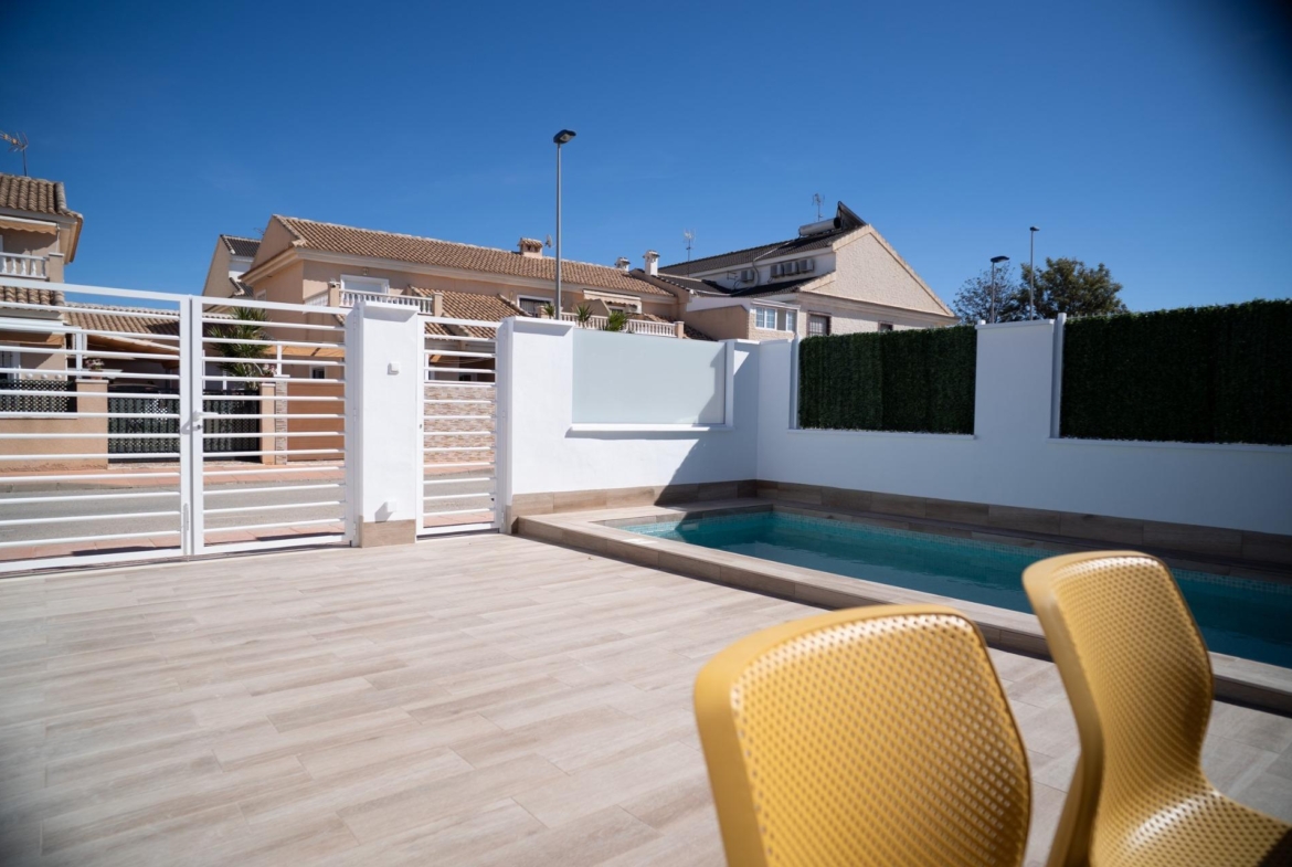 Bright modern private pool and spacious terrace of luxury new build townhouses in sunny San Javier