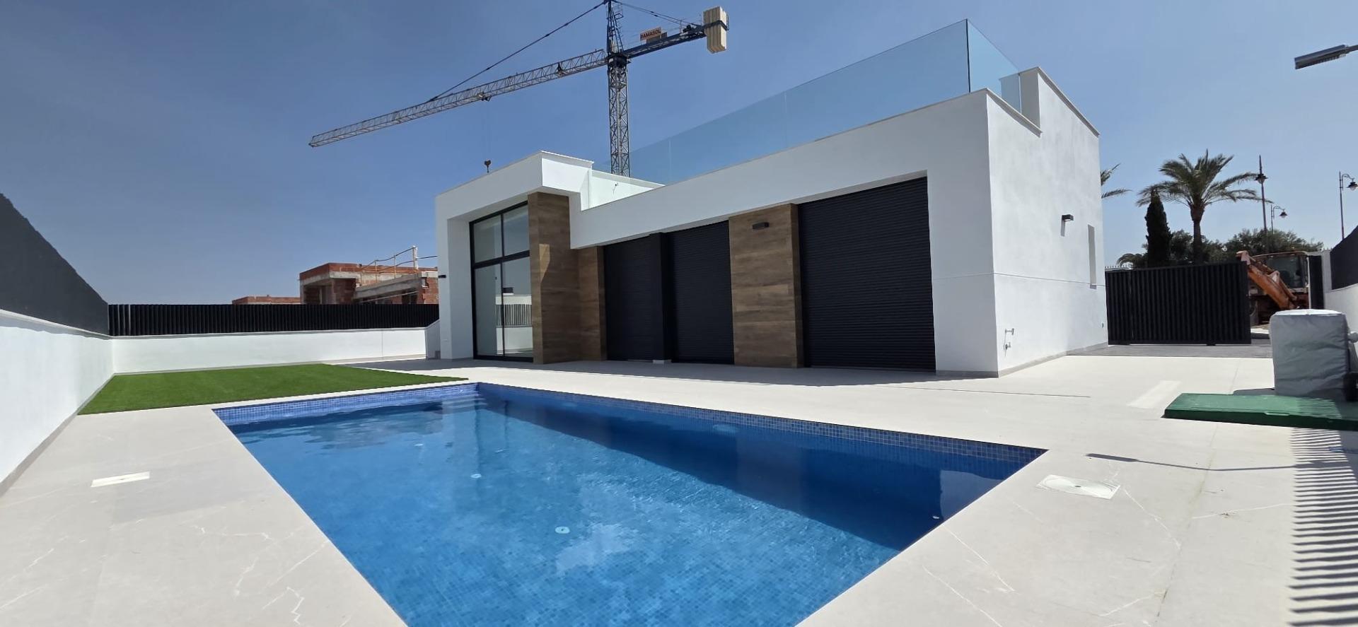 Modern New Build 3 Bedroom Villa with Private Pool and Solarium for Sale in Condado de Alhama Golf Resort