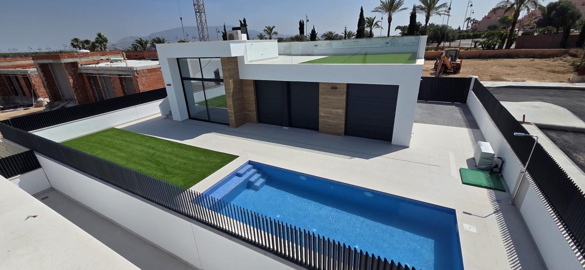 Modern New Build 3 Bedroom Villa with Private Pool and Solarium for Sale in Condado de Alhama Golf Resort