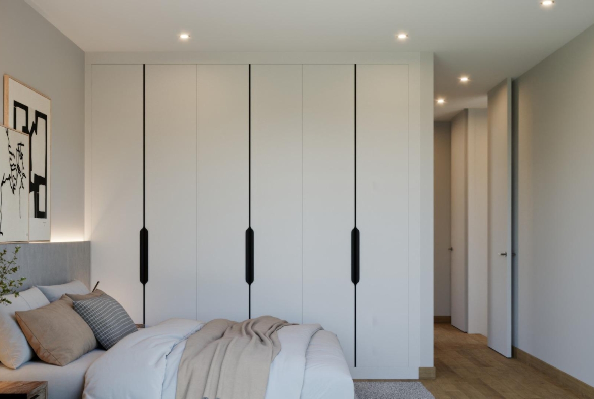 Bright and modern bedroom with built-in wardrobes in exclusive 3 bedroom villa with sea views in Sierra Cortina, Finestrat