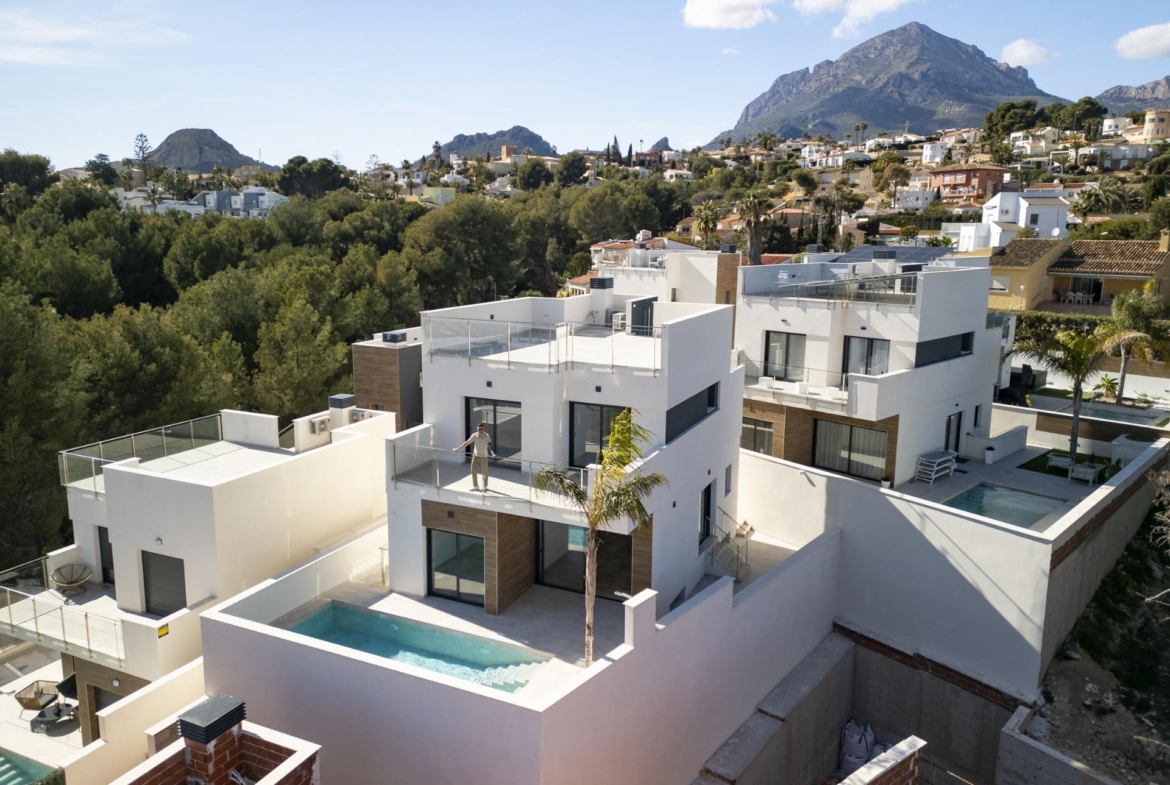 Stunning modern 3-bedroom villa with private pool and panoramic mountain views in exclusive La Nucia, Costa Blanca.