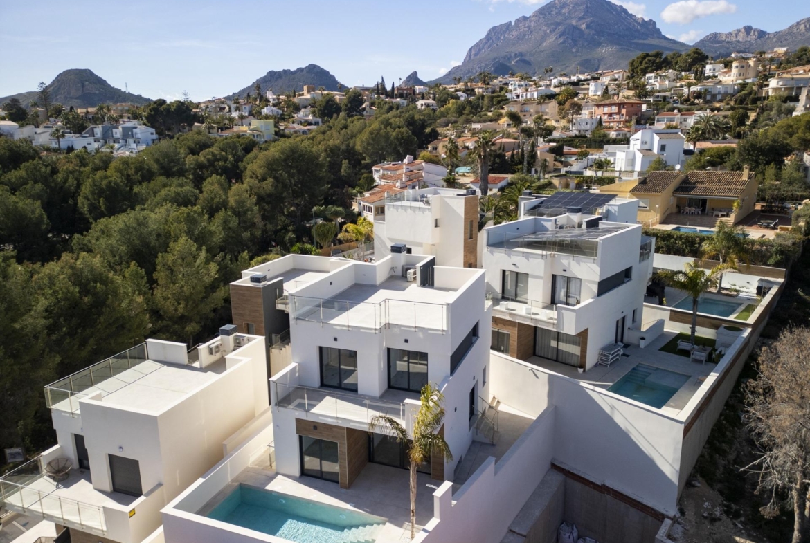 Stunning modern new build 3 bedroom villa with private pool and panoramic mountain views in La Nucia, Costa Blanca.