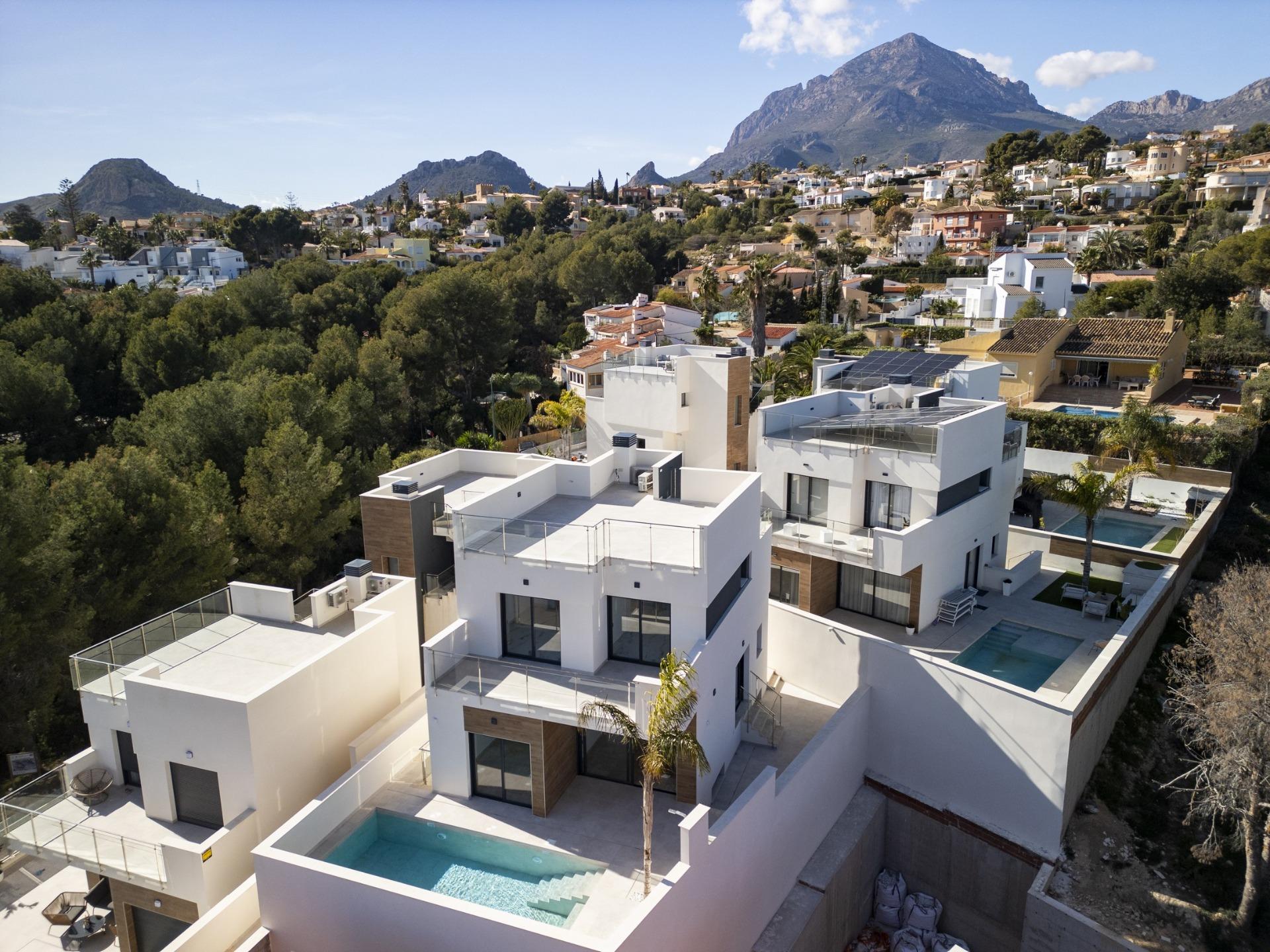 Stunning modern new build 3 bedroom villa with private pool and panoramic mountain views in La Nucia, Costa Blanca.