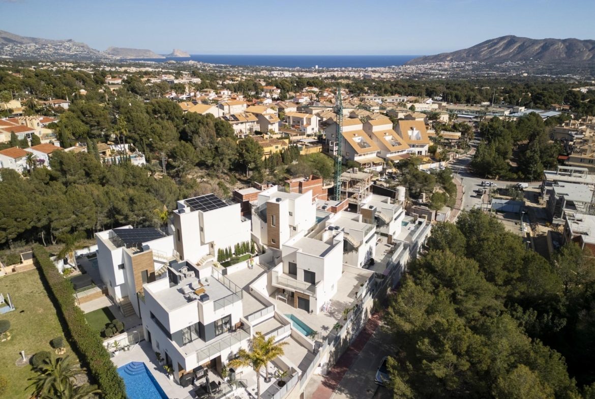 Stunning modern 3-bedroom villa with private pool, spacious terraces, and panoramic sea views in La Nucia, Costa Blanca.