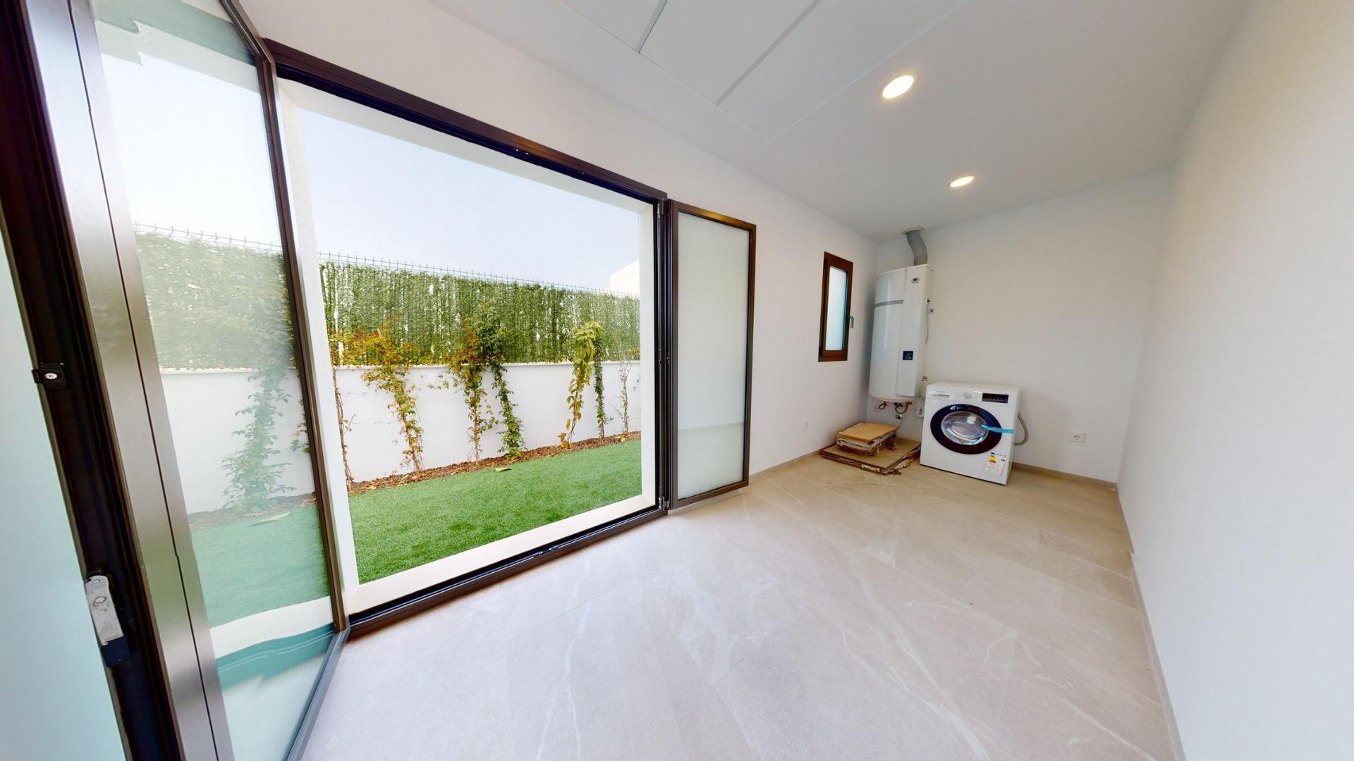 Single-Storey Detached Villa with Private Pool for Sale in Serena Golf, Los Alcázares