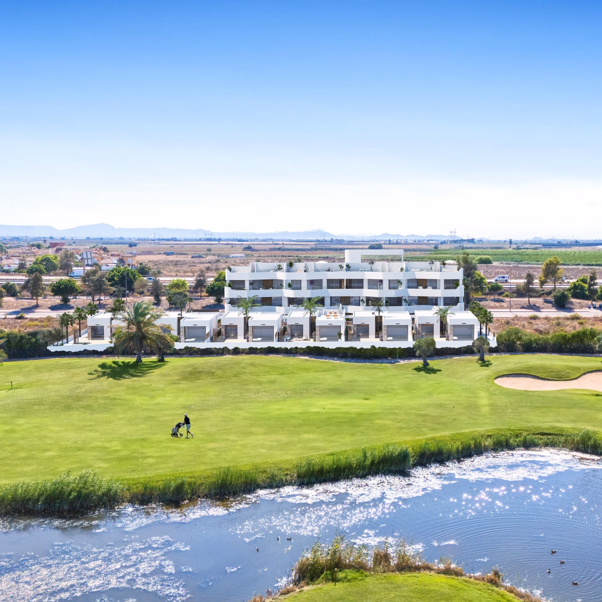 New-Build-Apartments-and-Villas-Frontline-Golf-in-Los-Alcazares-Costa-Calida-5 Впечатляющий новый пентхаус с 3 спальнями и солярием на первой линии Serena Golf в Лос-Алькасарес